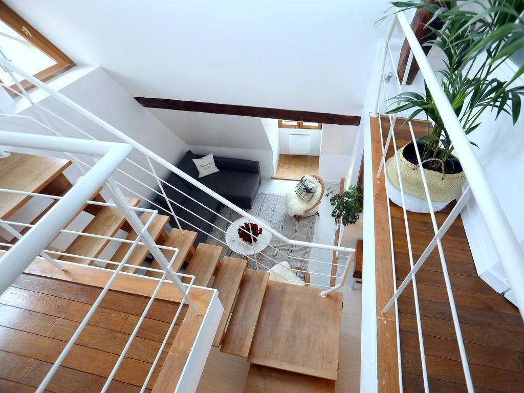 Апартаменты Folk Loft Анси Экстерьер фото